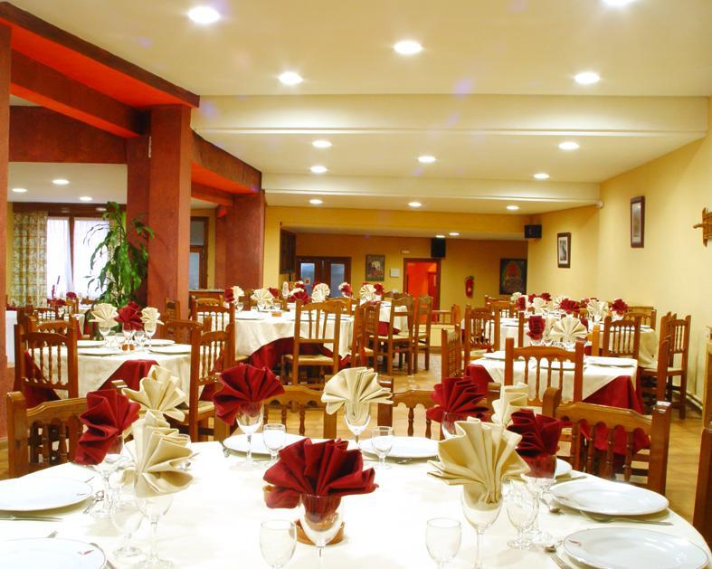 Hotel Yeste Exterior foto