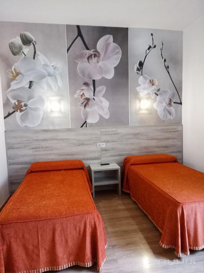 Hotel Yeste Exterior foto