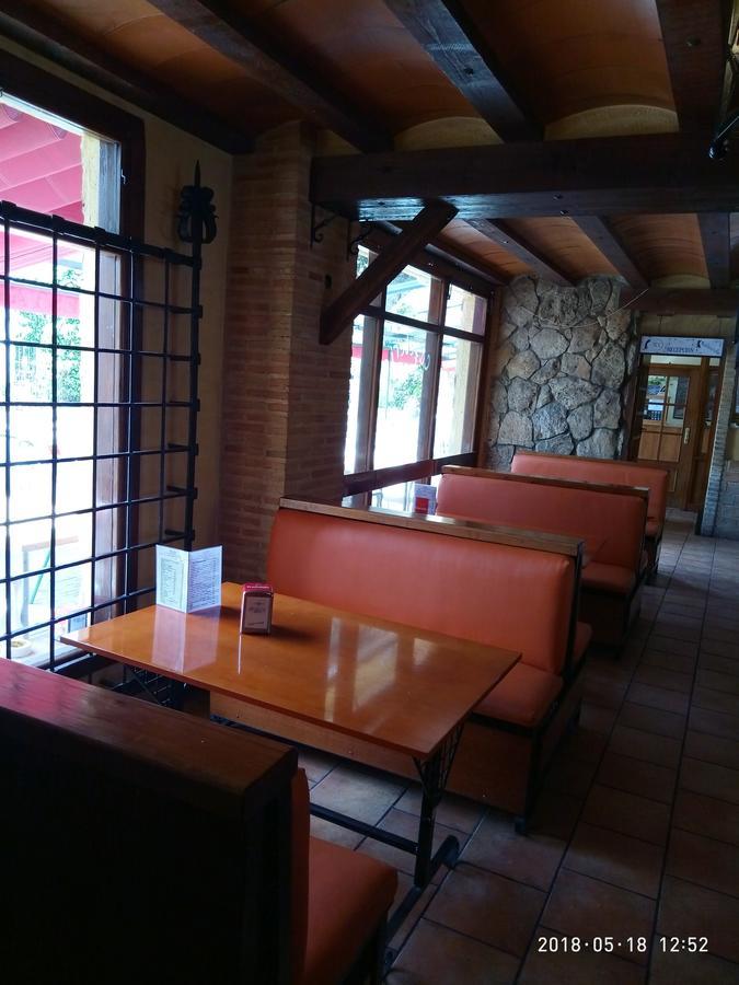 Hotel Yeste Exterior foto
